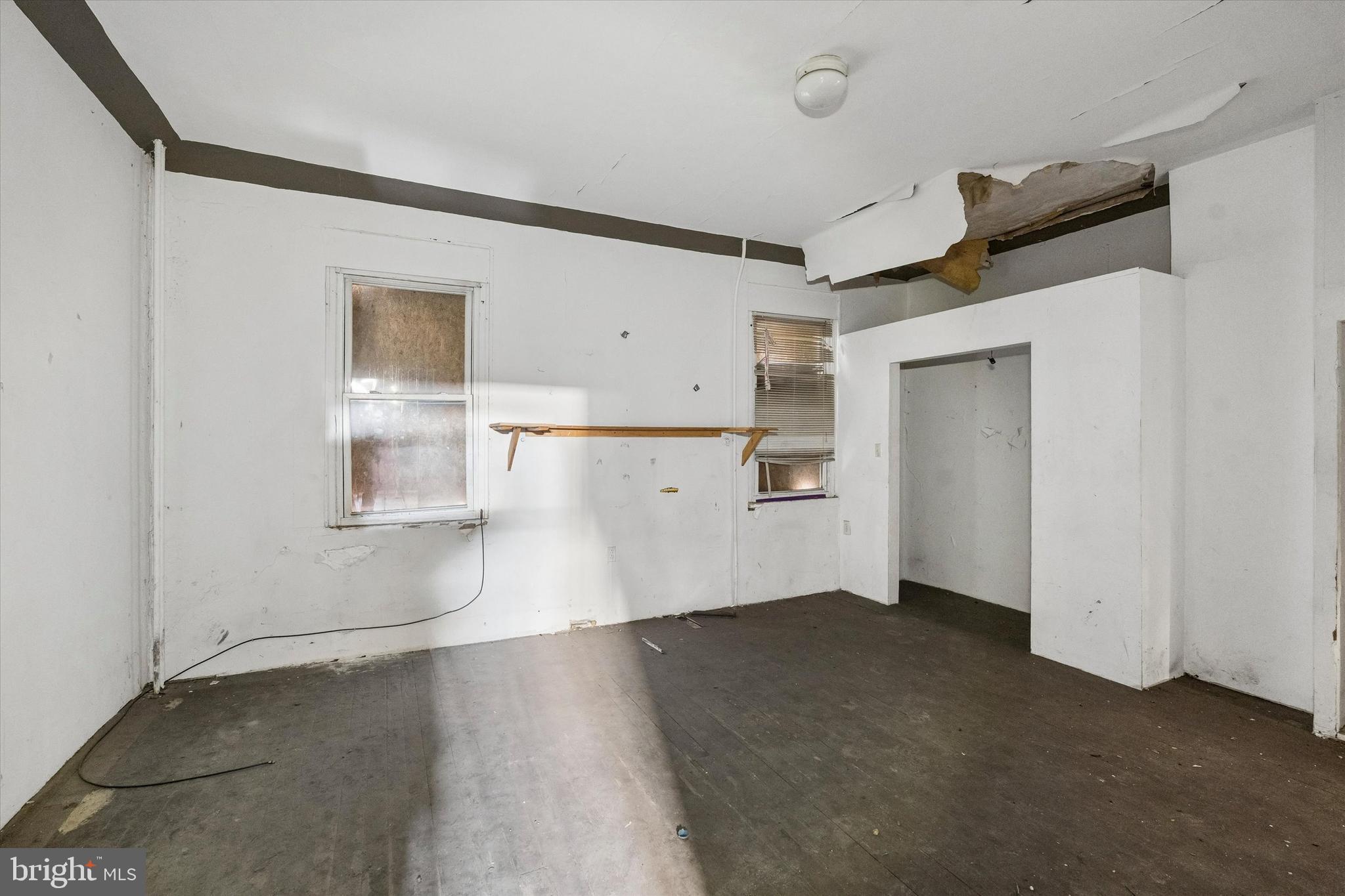 PARKSIDE - Commercial Sale