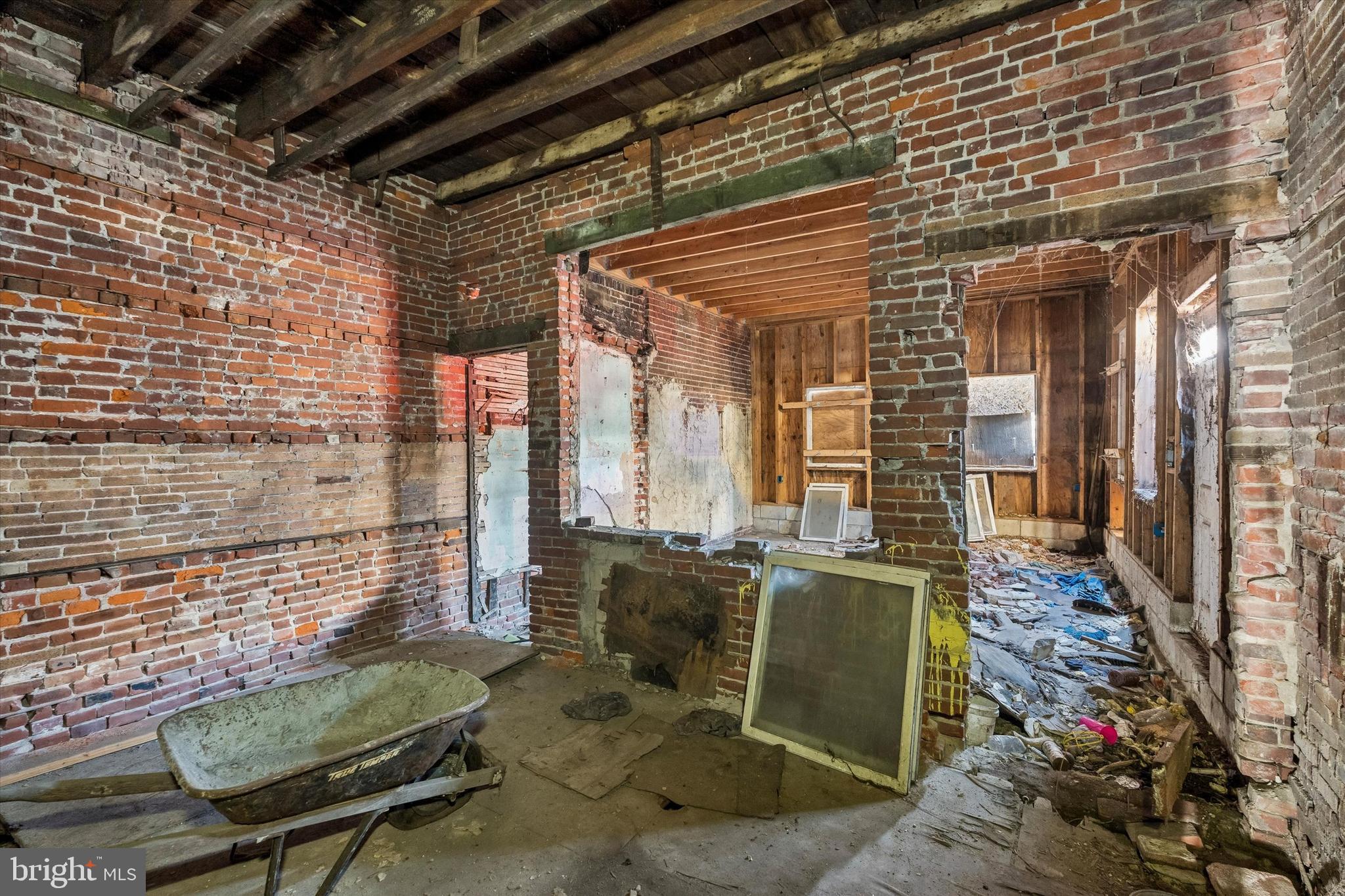 PARKSIDE - Commercial Sale