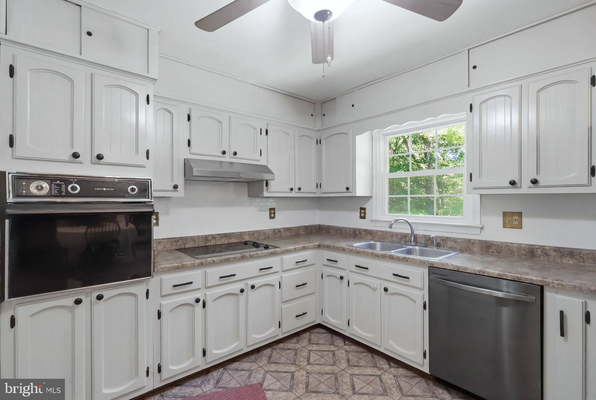 ROLL ACRES - Residential