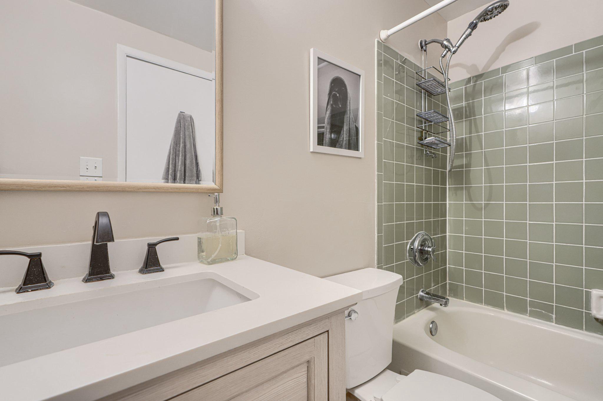 LONG REACH - Residential