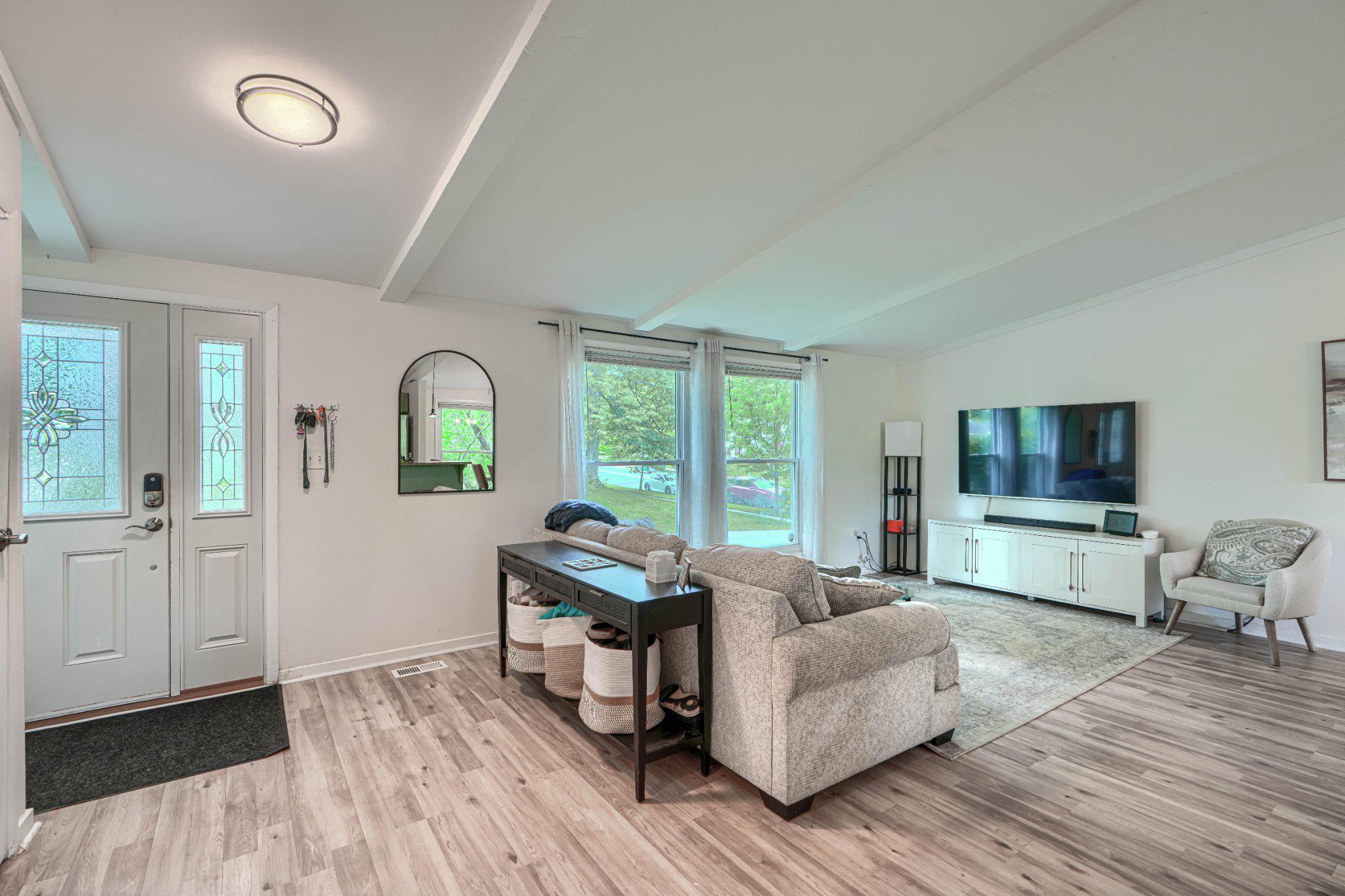 LONG REACH - Residential
