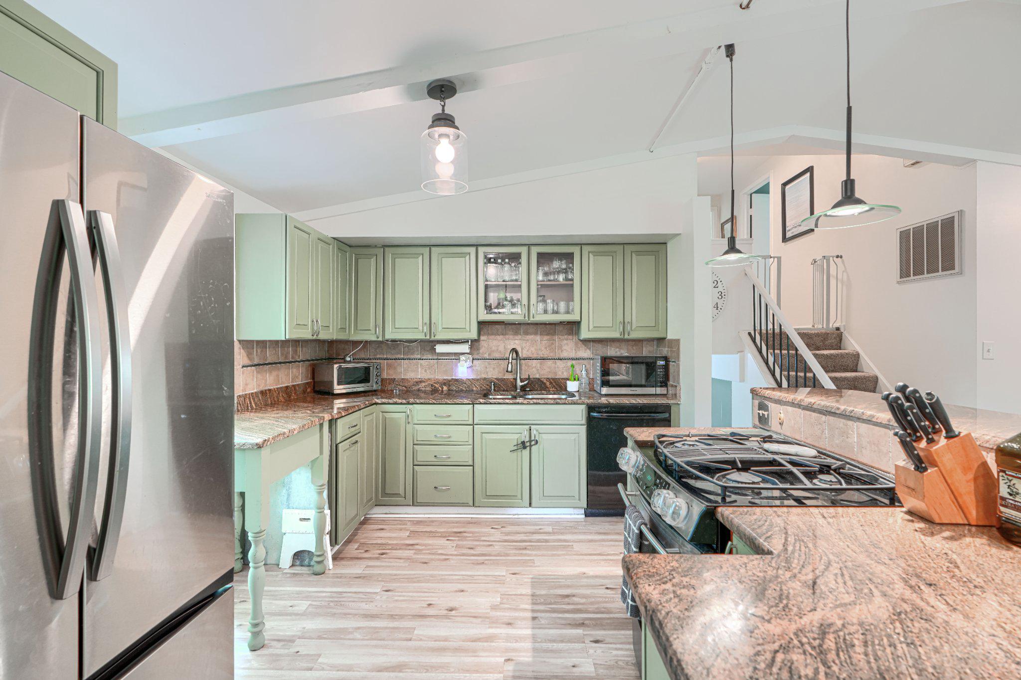 LONG REACH - Residential