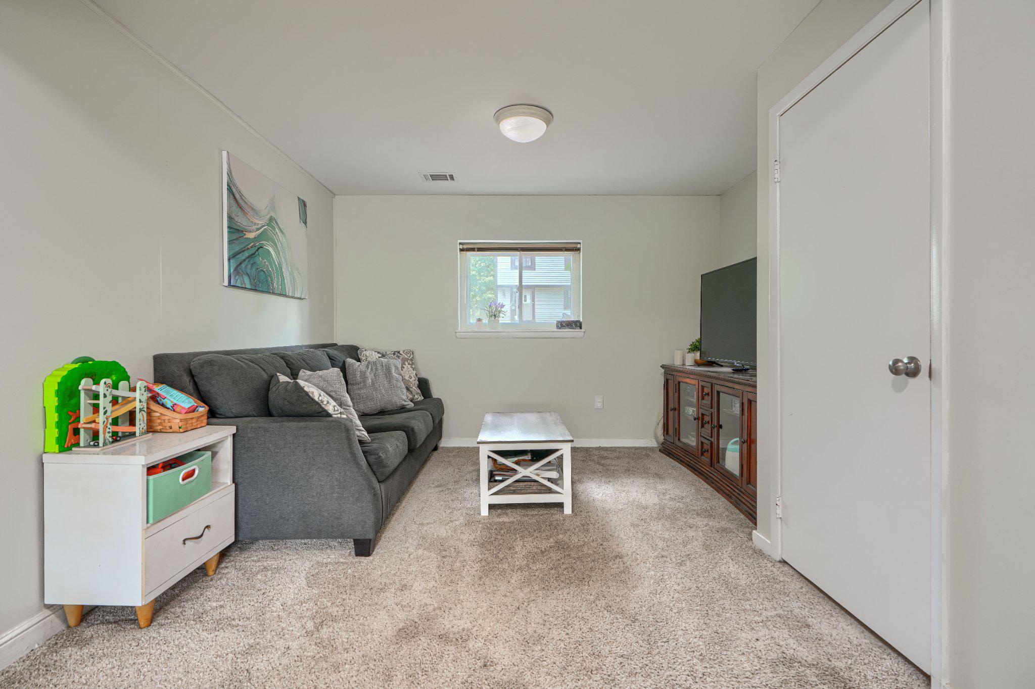 LONG REACH - Residential