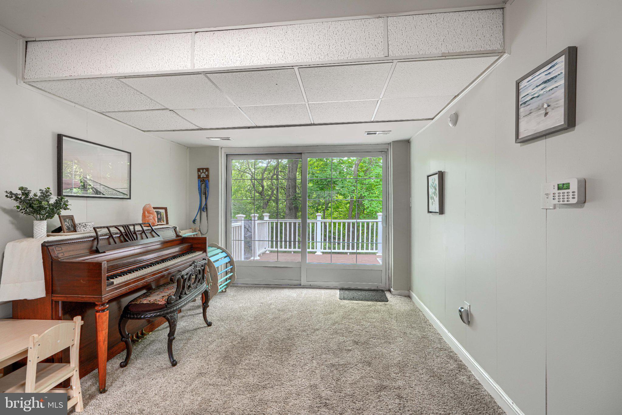 LONG REACH - Residential