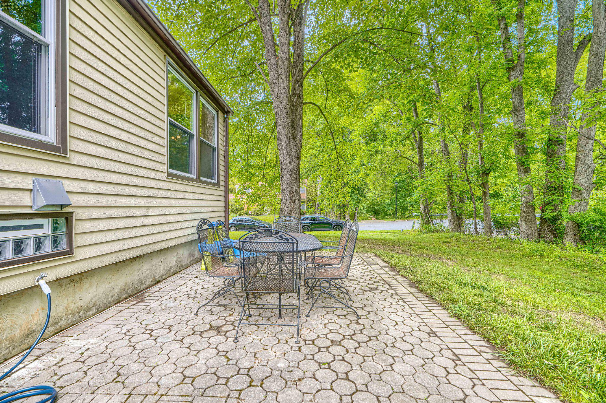 LONG REACH - Residential