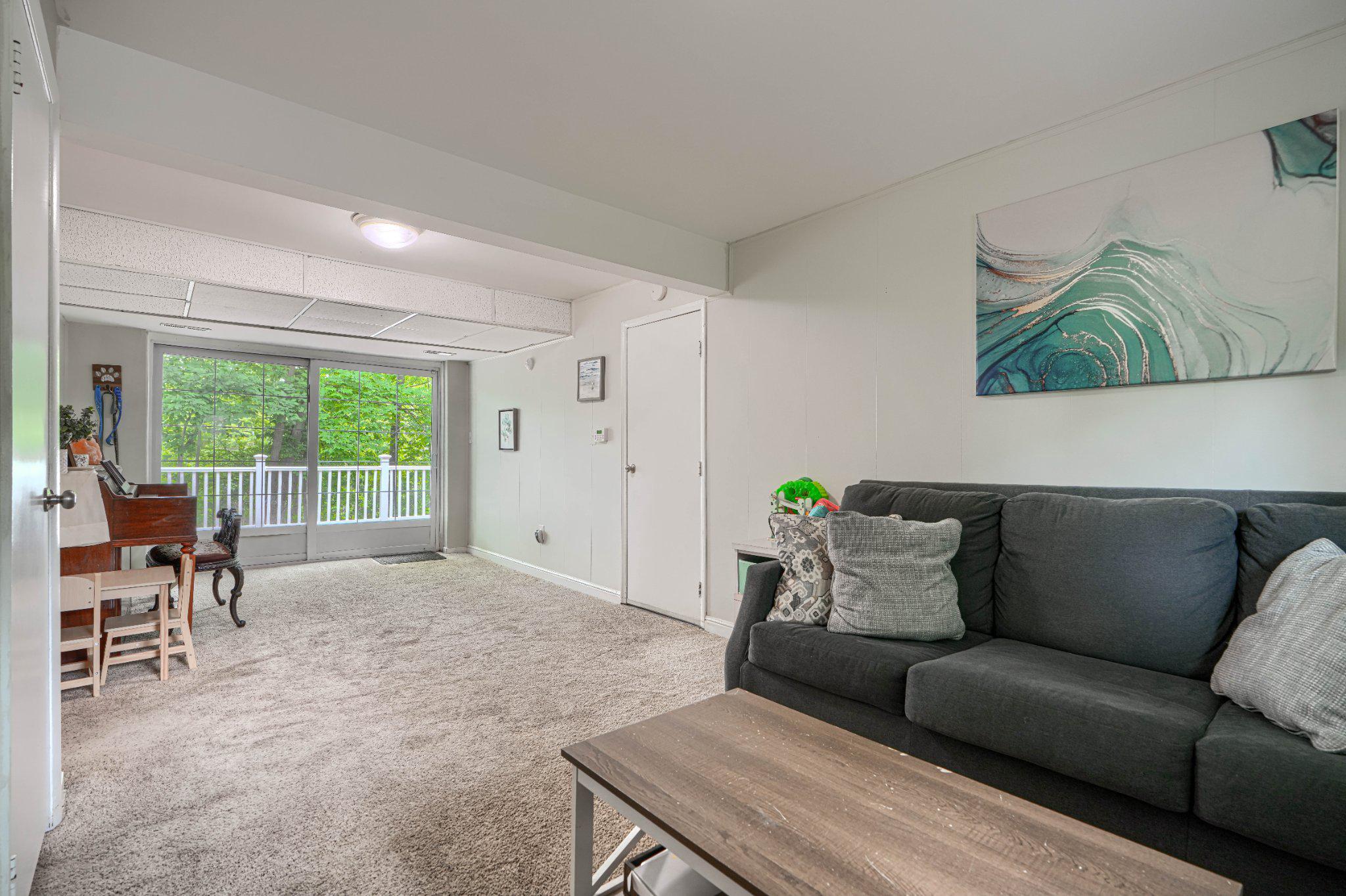 LONG REACH - Residential
