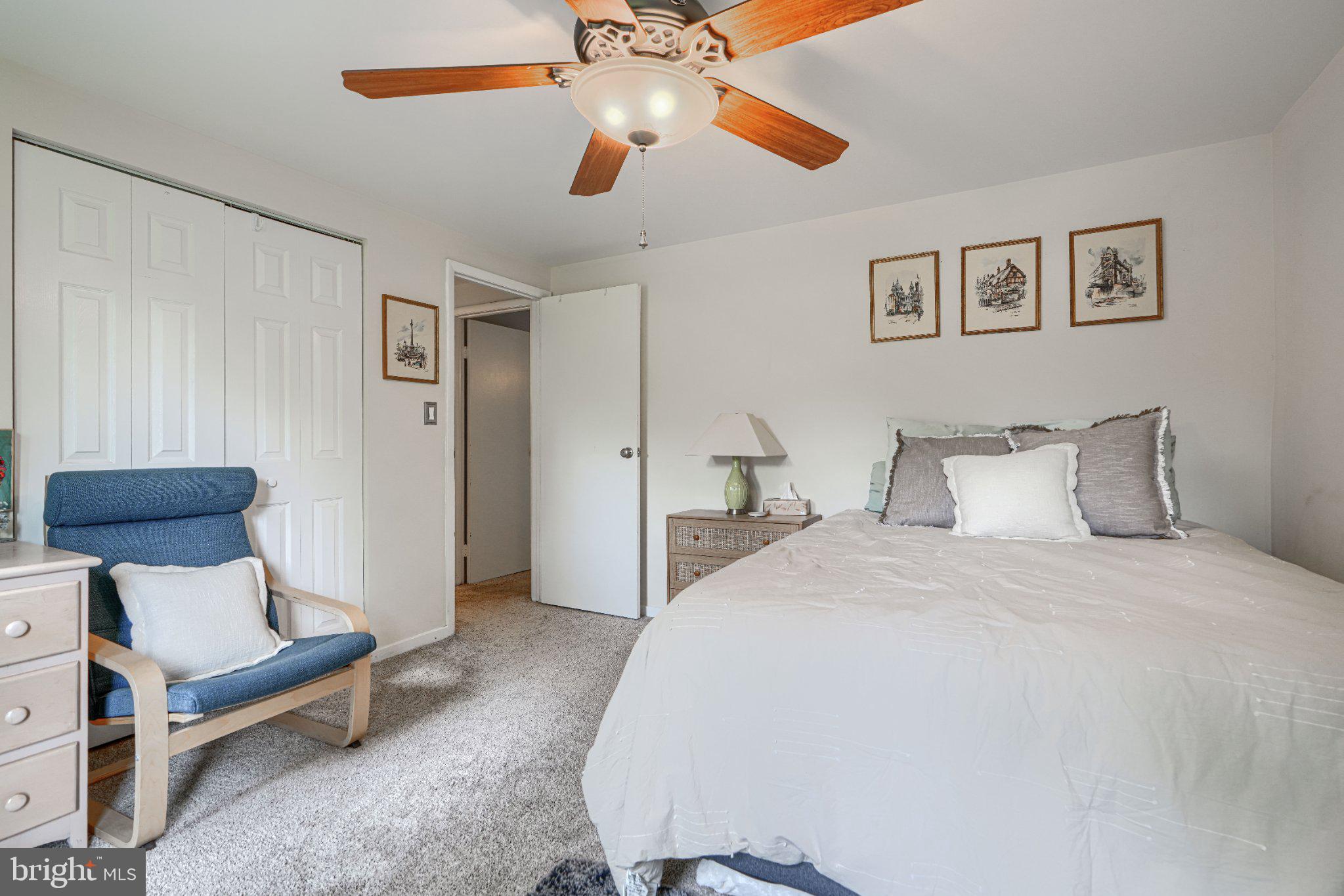 LONG REACH - Residential