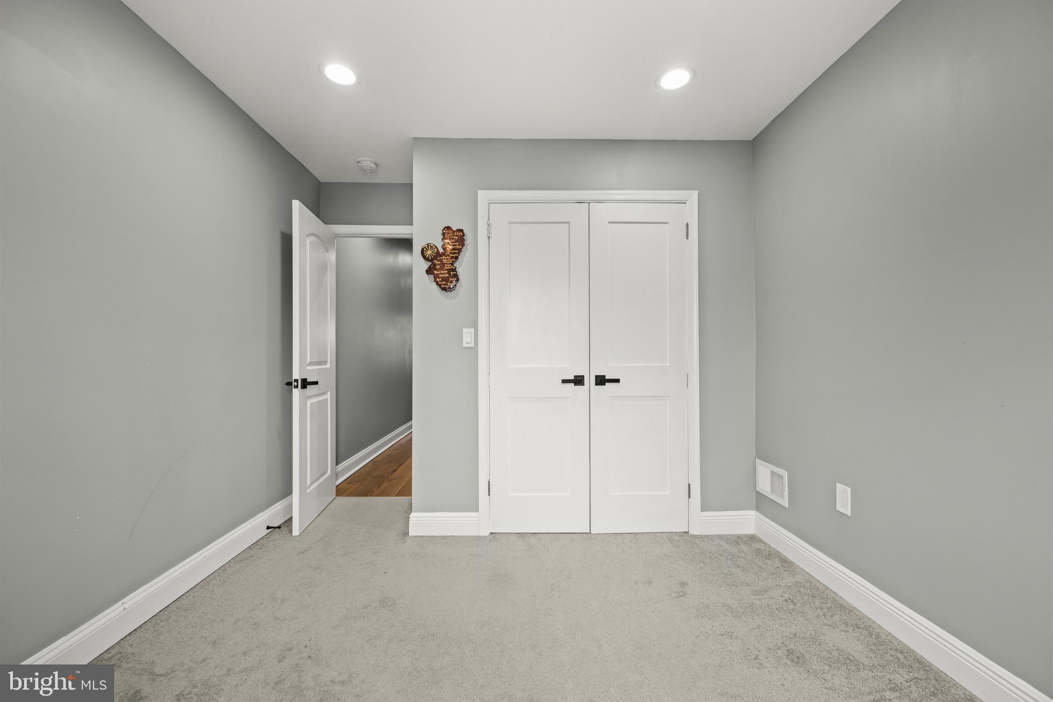 WOODBROOK - Residential