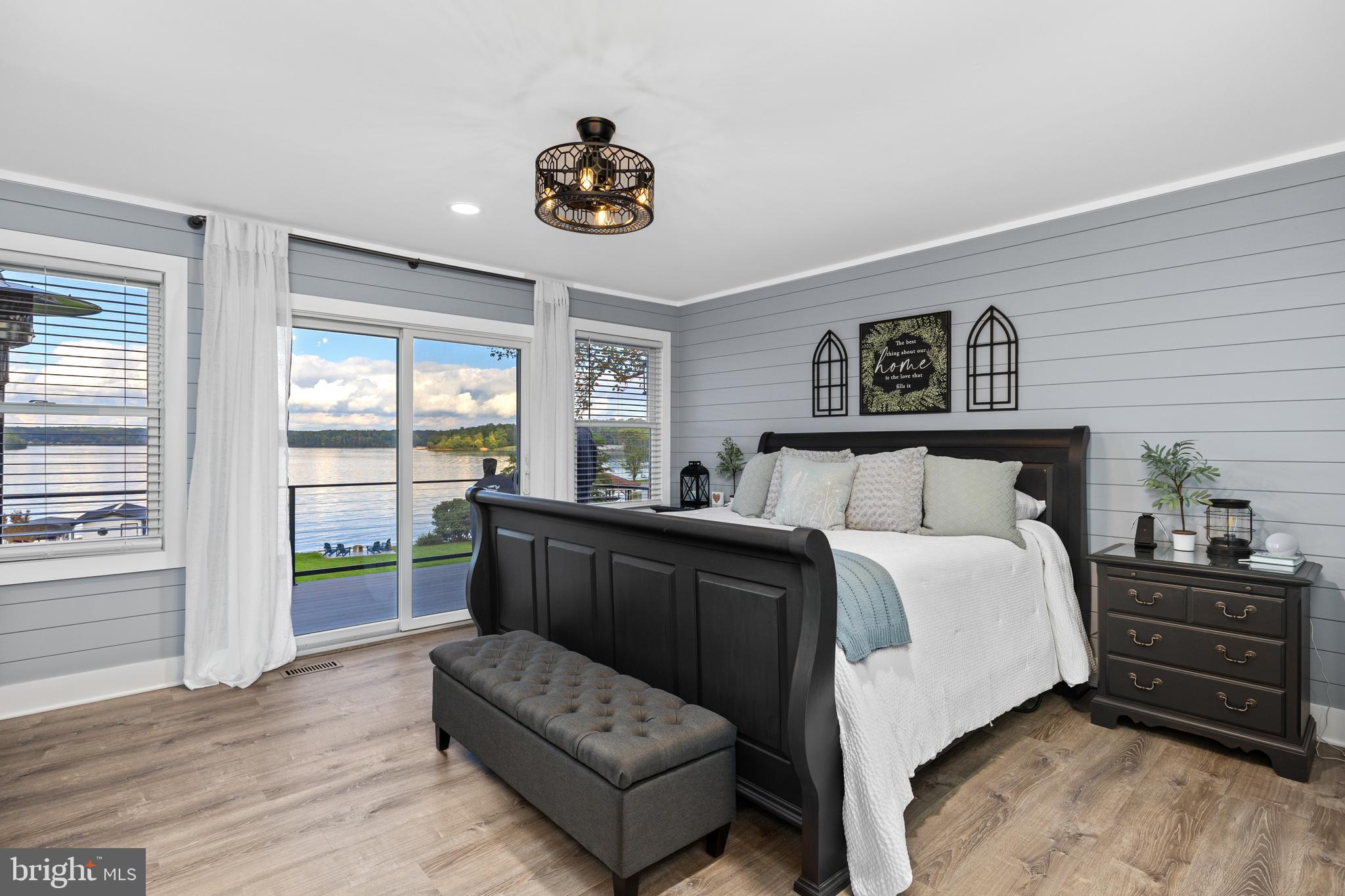 OAK GROVE ESTATES - Residential