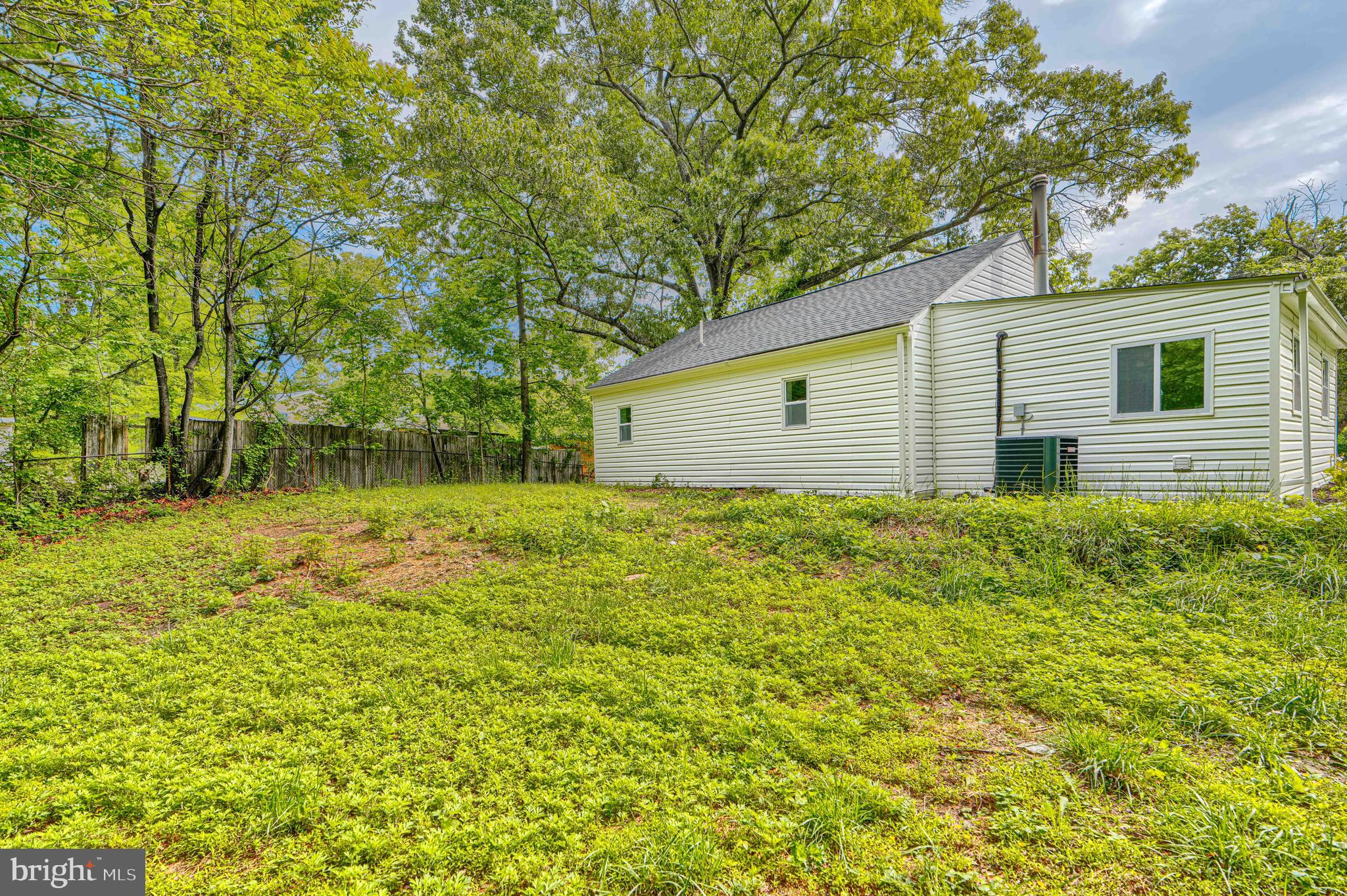 CLINTON - Residential
