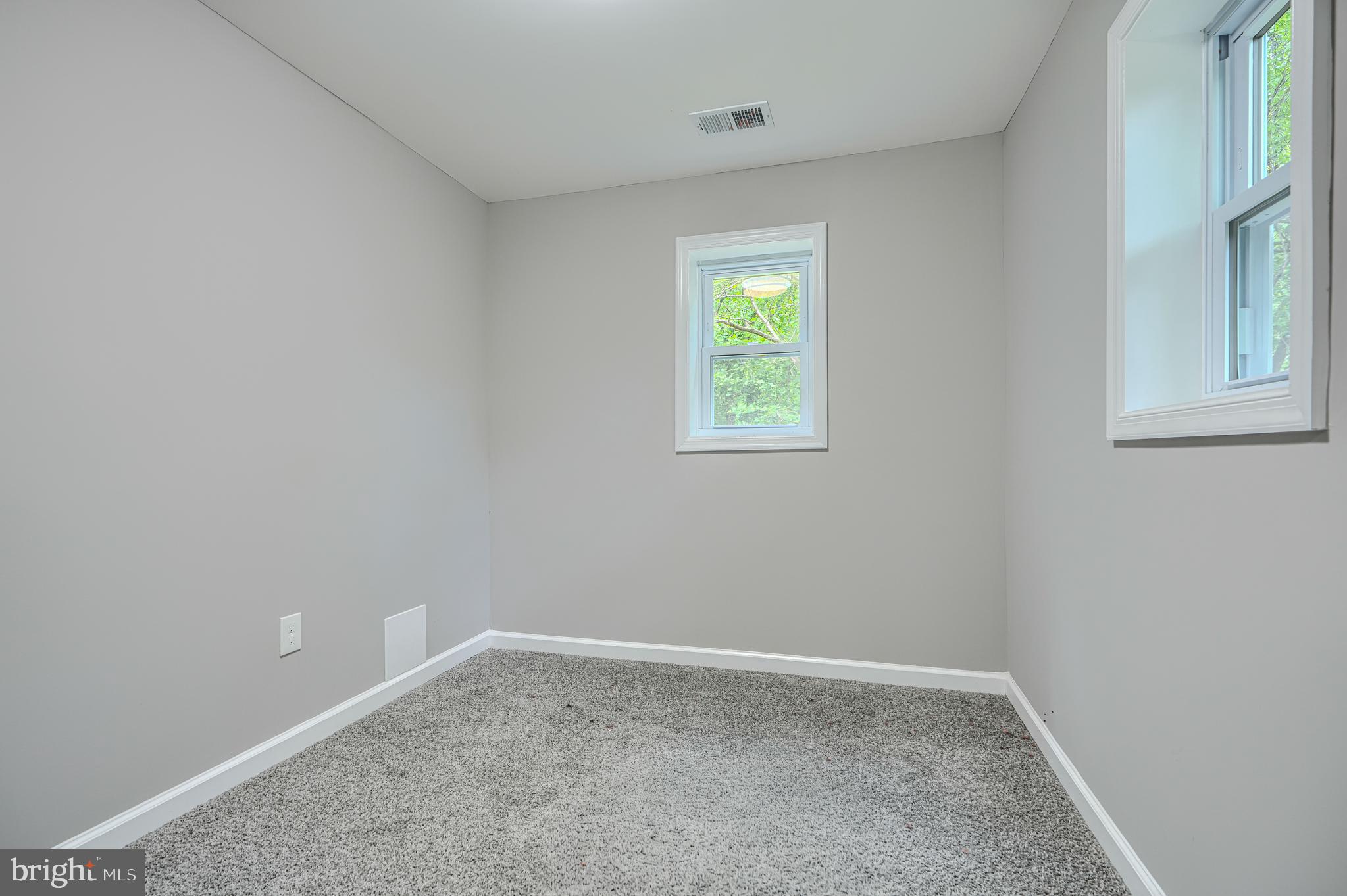 CLINTON - Residential