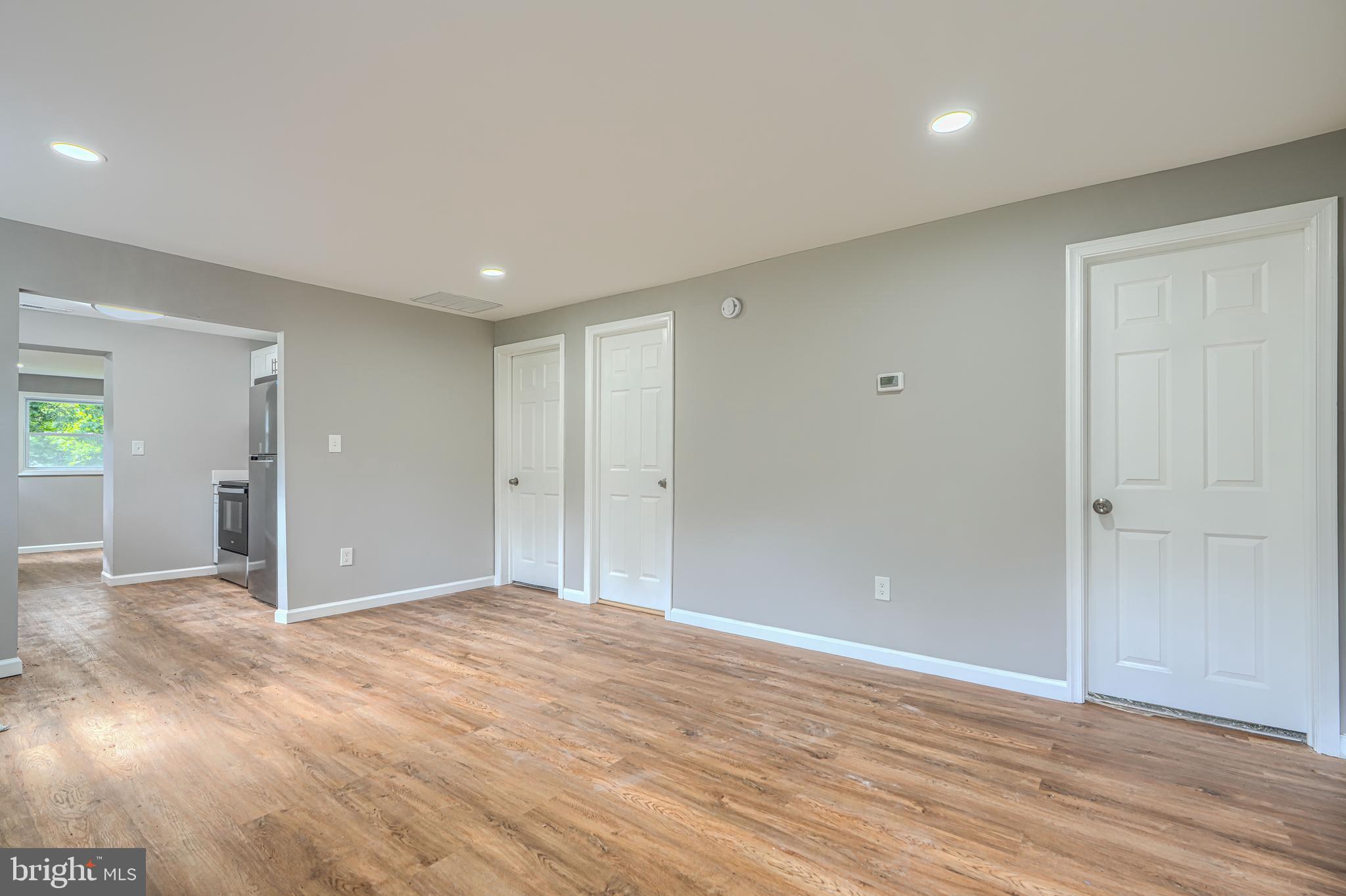 CLINTON - Residential