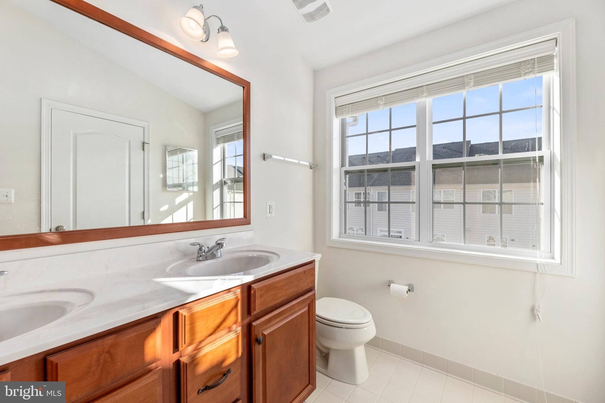 LOUDOUN VALLEY ESTATES 2 - Residential Lease