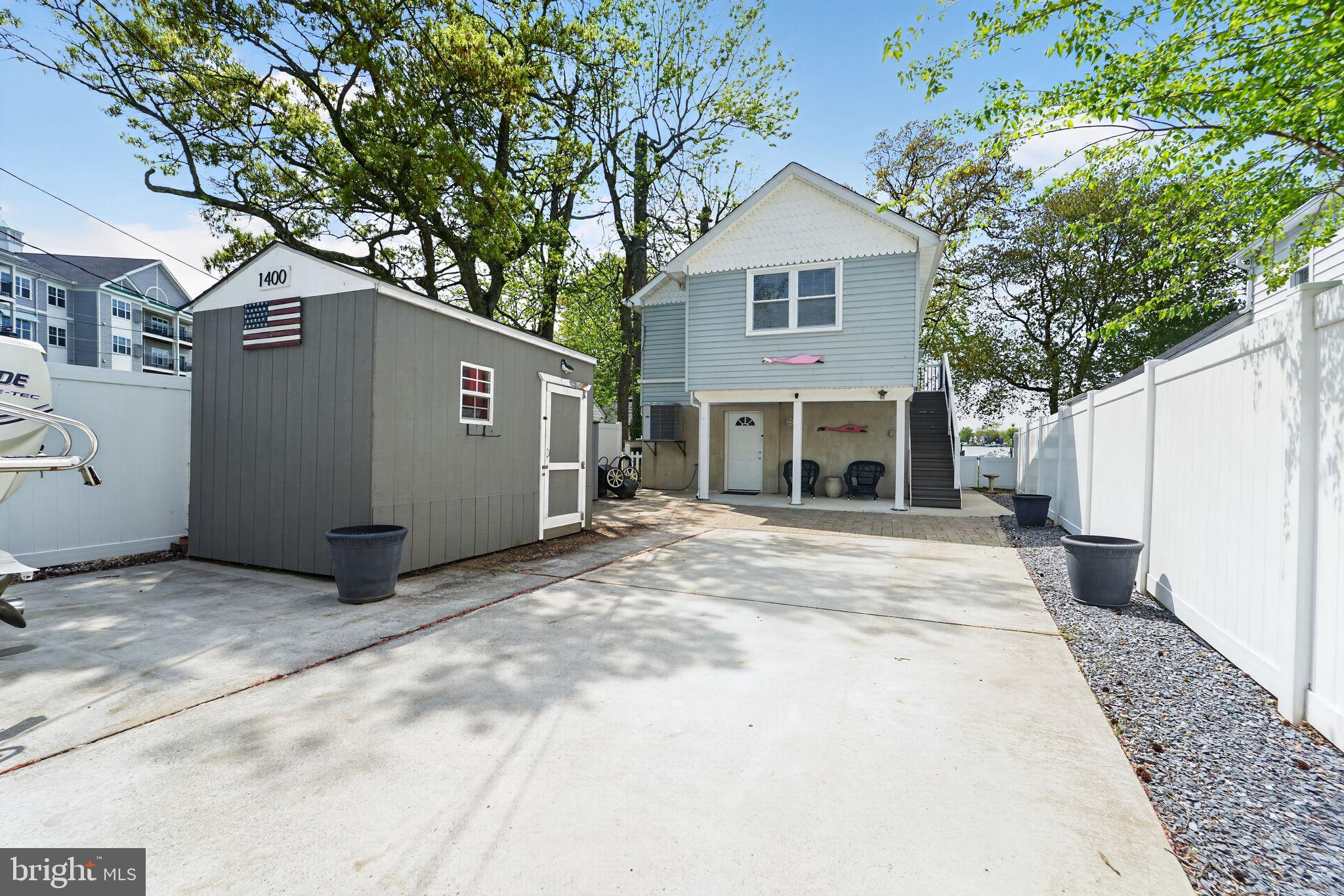 BOWLEYS QUARTERS - Residential