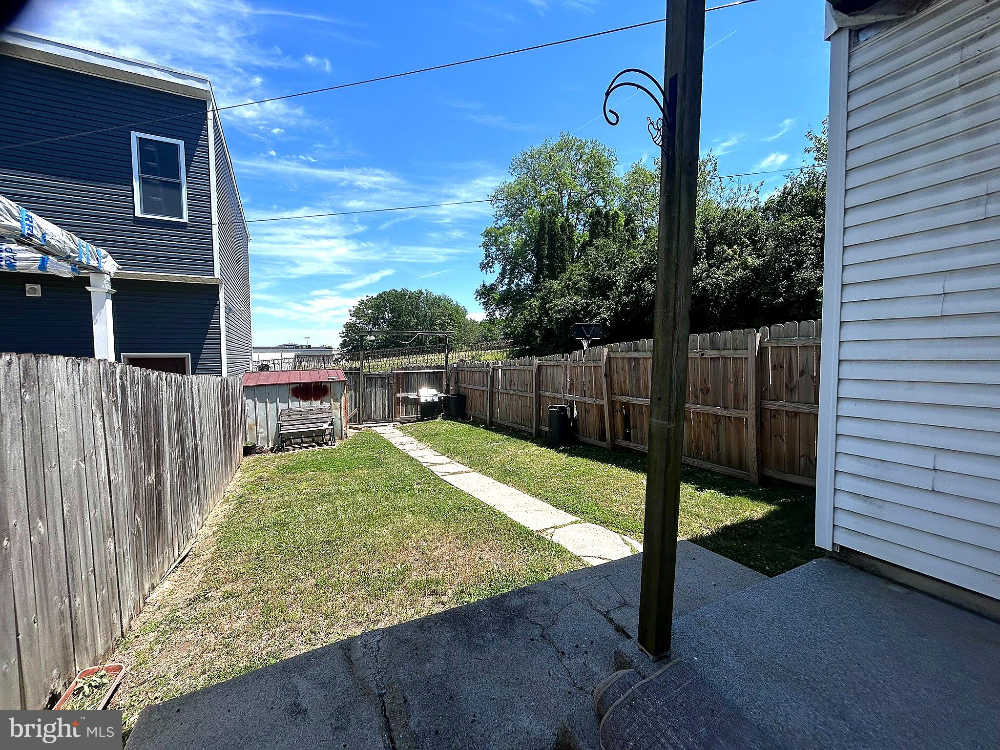 HEBRON - Residential