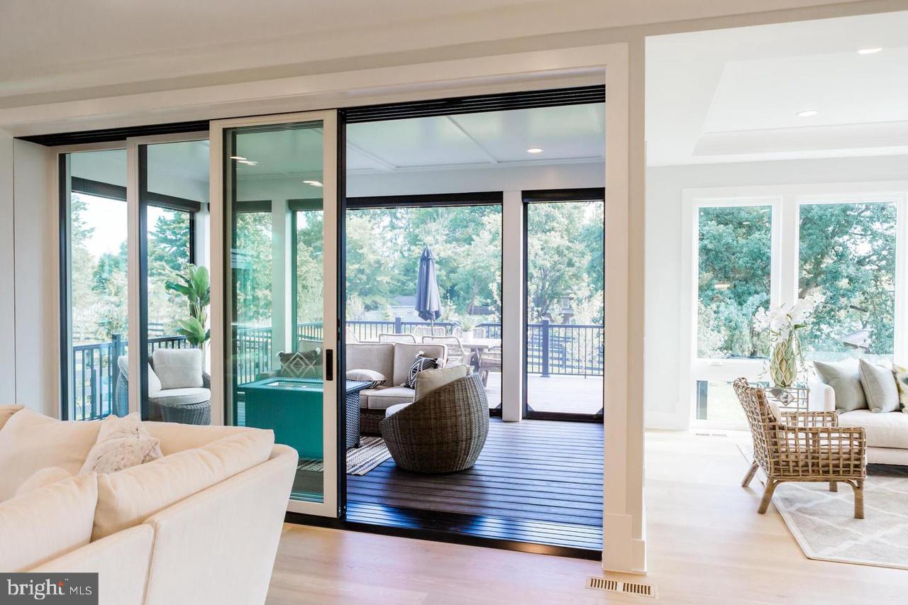 BROYHILL LANGLEY ESTATES - Residential