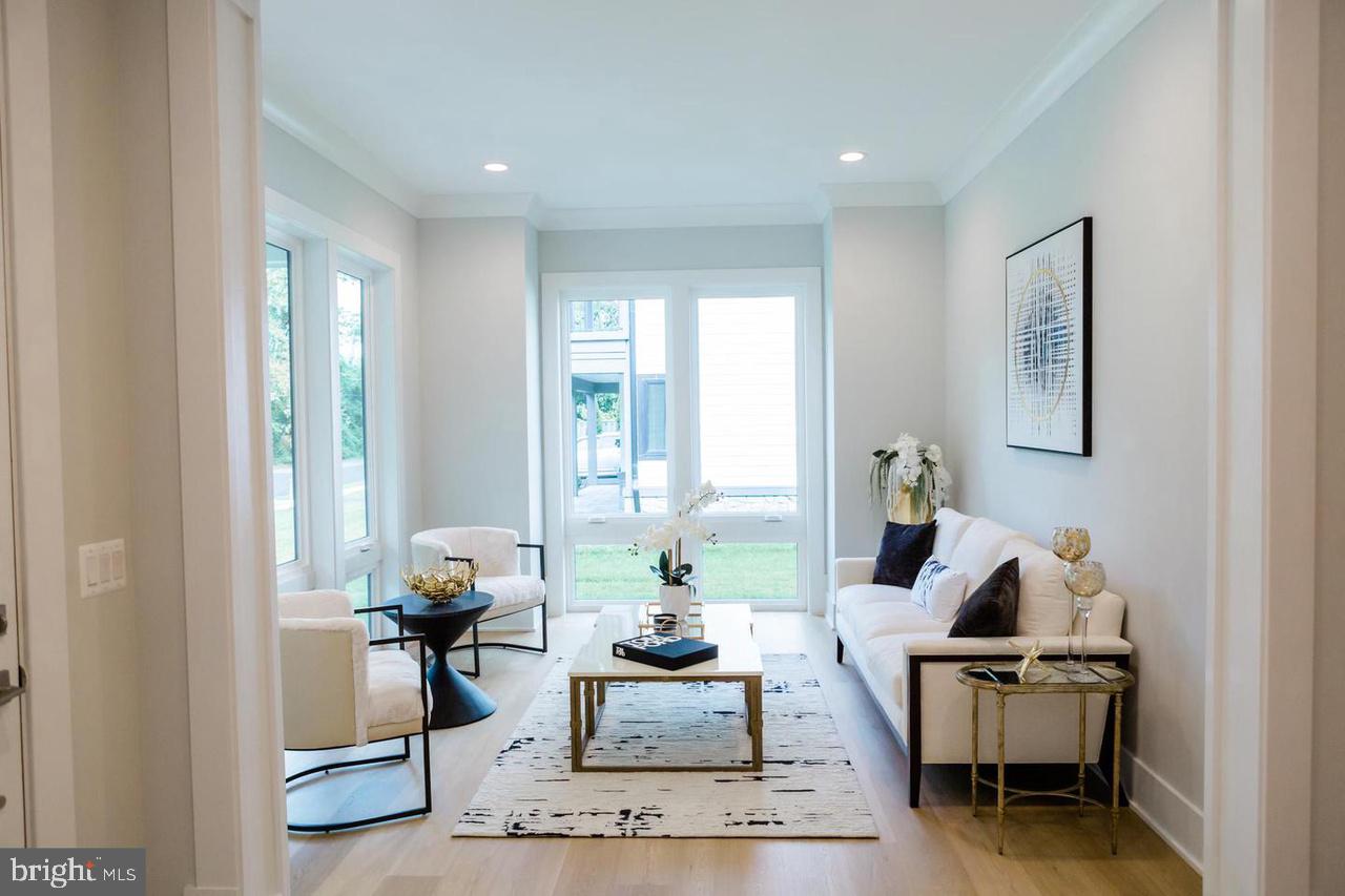 BROYHILL LANGLEY ESTATES - Residential
