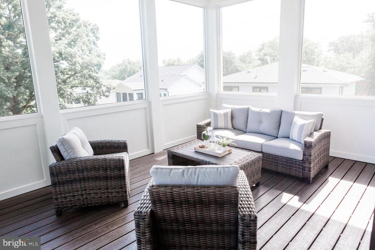 BROYHILL LANGLEY ESTATES - Residential
