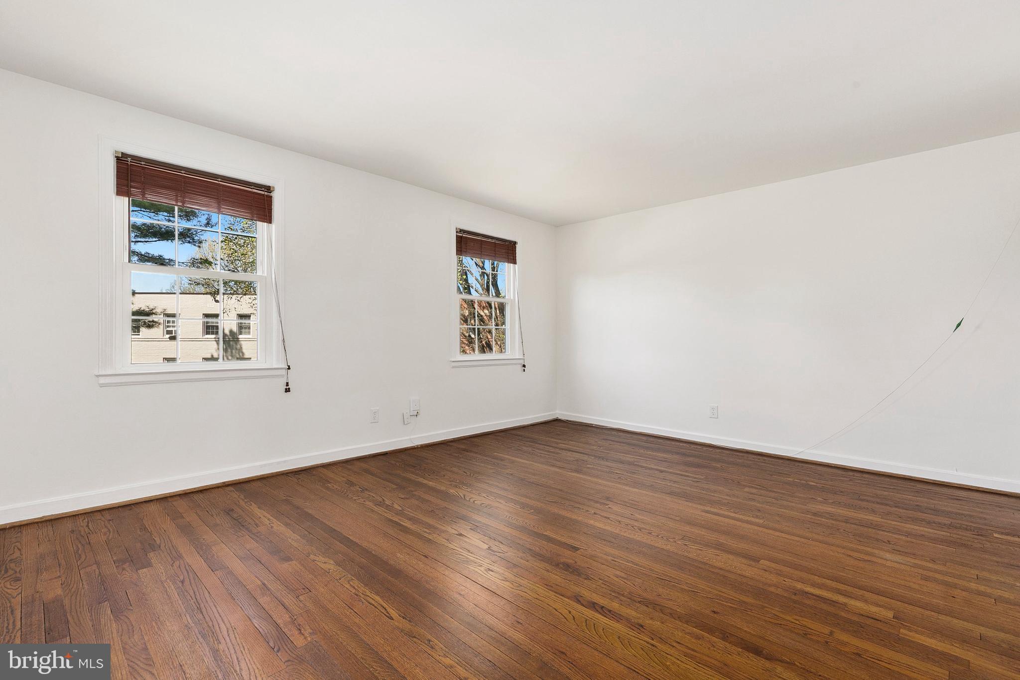 SILVER SPRING - Residential