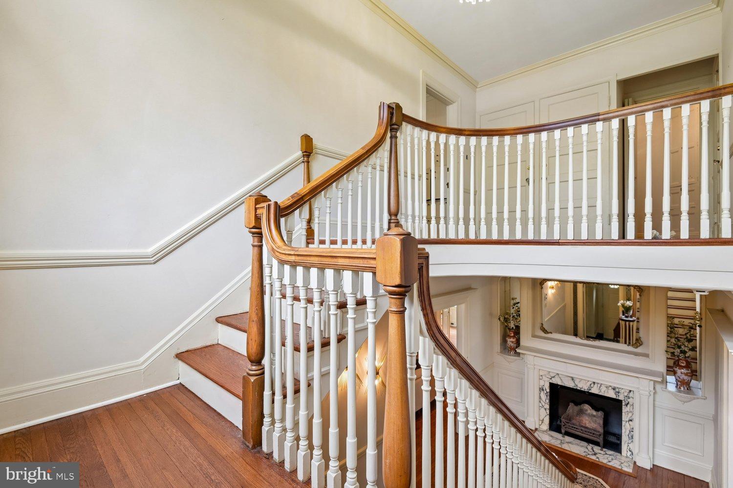 MOUNT WASHINGTON - Residential