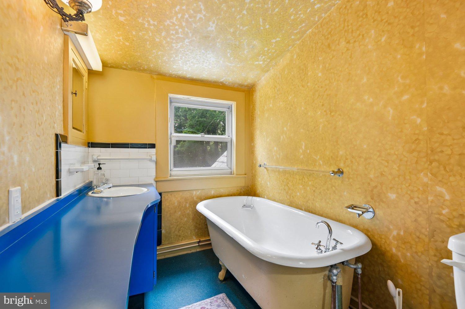 MOUNT WASHINGTON - Residential