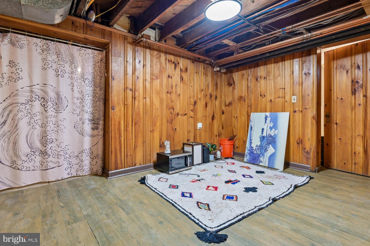 MOUNT WASHINGTON - Residential
