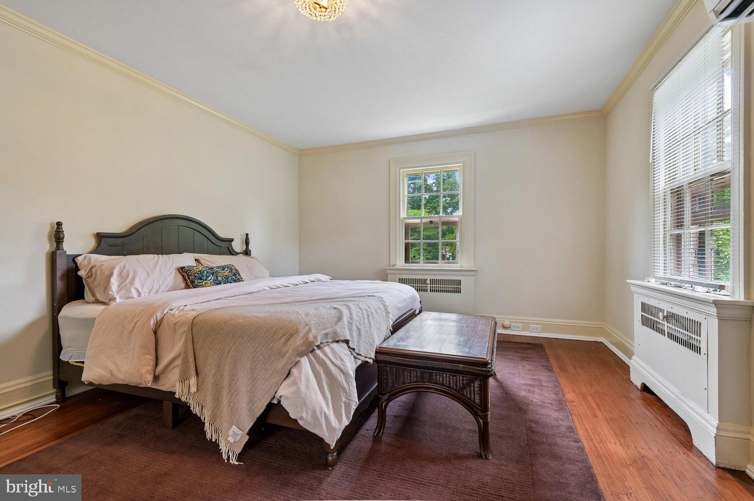 MOUNT WASHINGTON - Residential