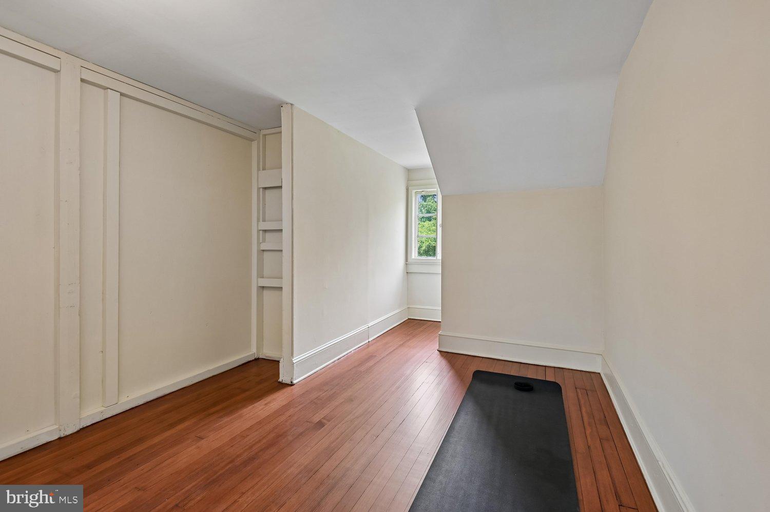 MOUNT WASHINGTON - Residential