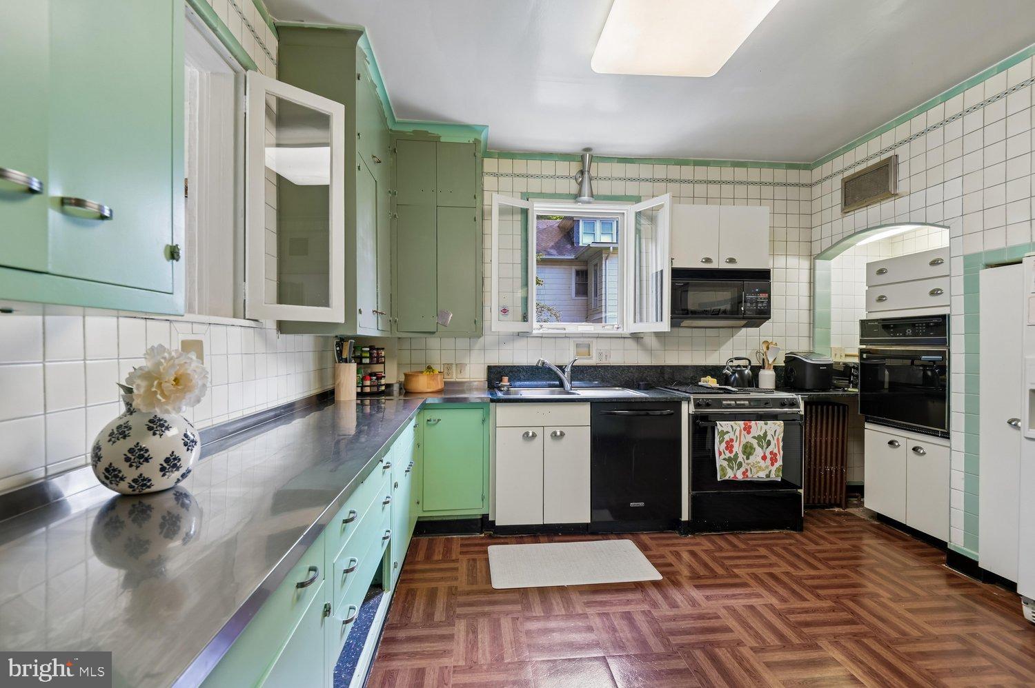 MOUNT WASHINGTON - Residential