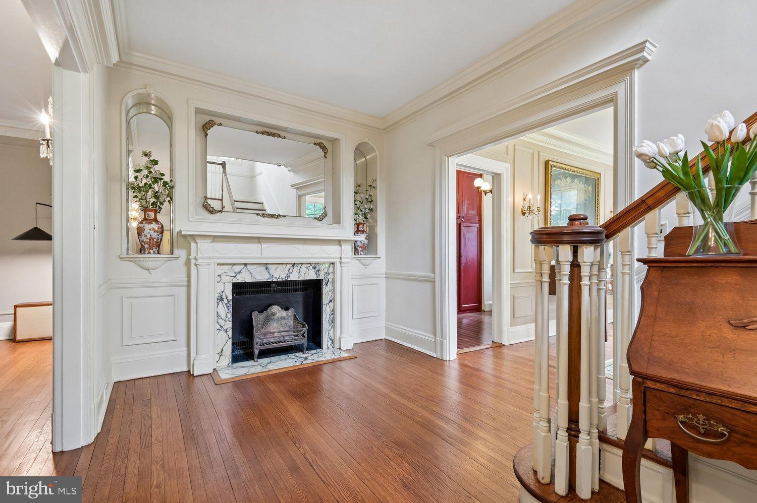 MOUNT WASHINGTON - Residential