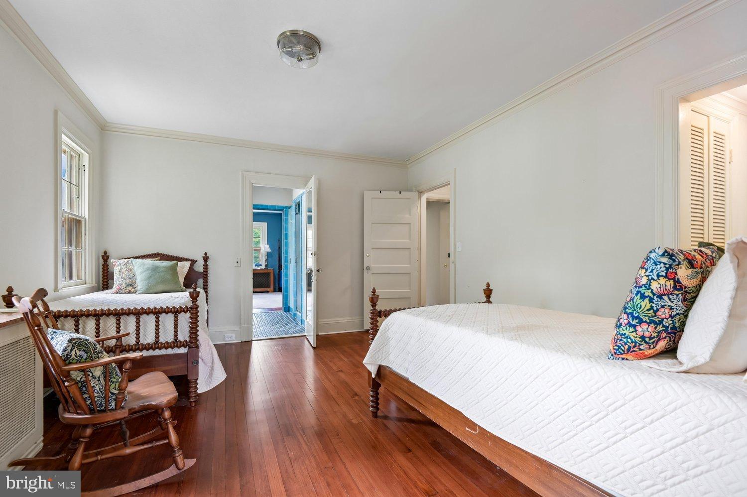 MOUNT WASHINGTON - Residential