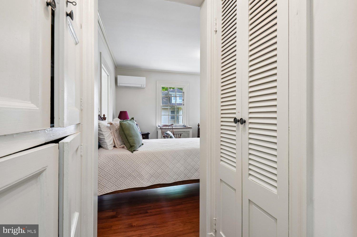 MOUNT WASHINGTON - Residential