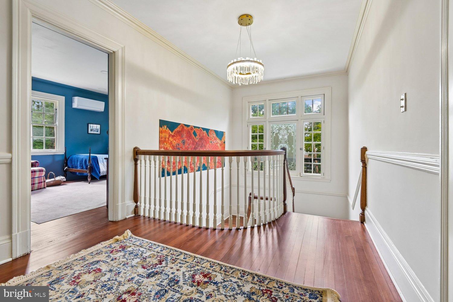 MOUNT WASHINGTON - Residential