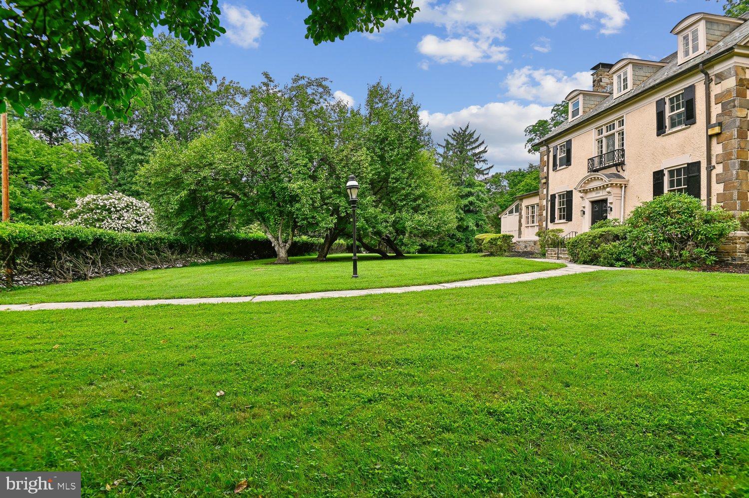 MOUNT WASHINGTON - Residential
