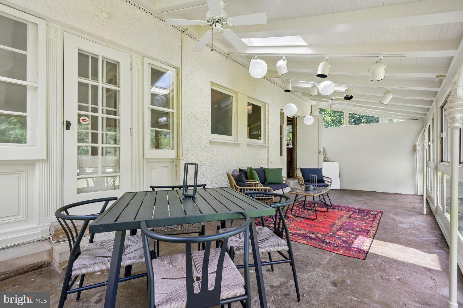 MOUNT WASHINGTON - Residential