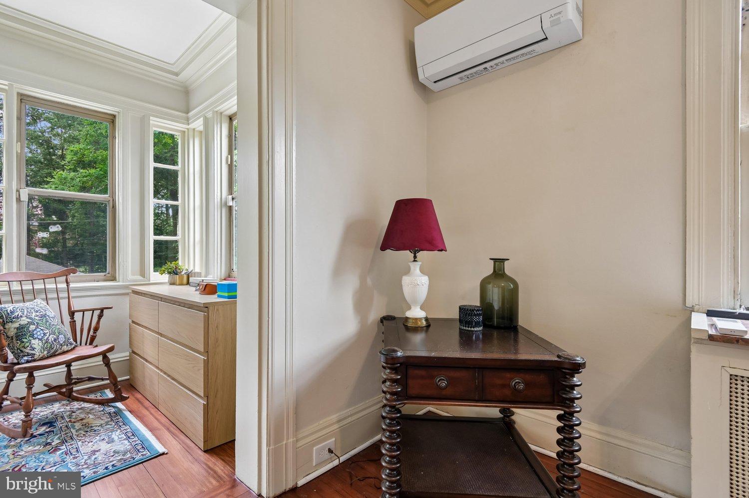 MOUNT WASHINGTON - Residential