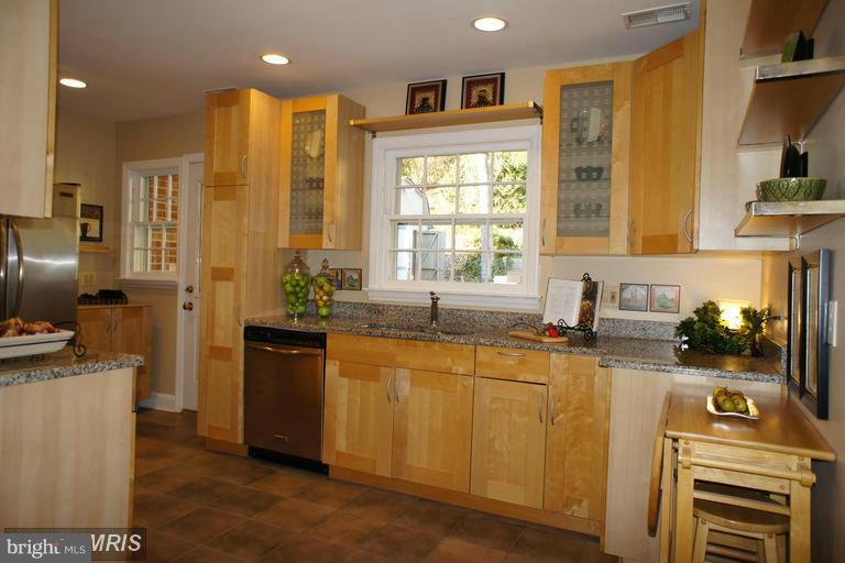 OAKCREST - Residential Lease