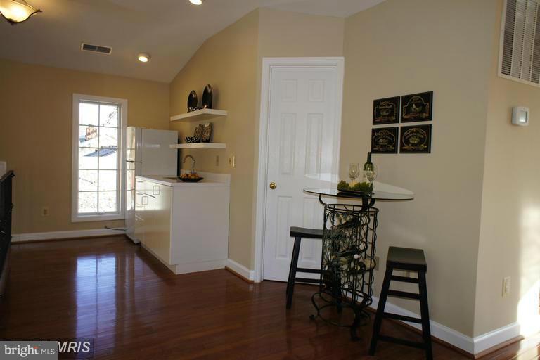 OAKCREST - Residential Lease