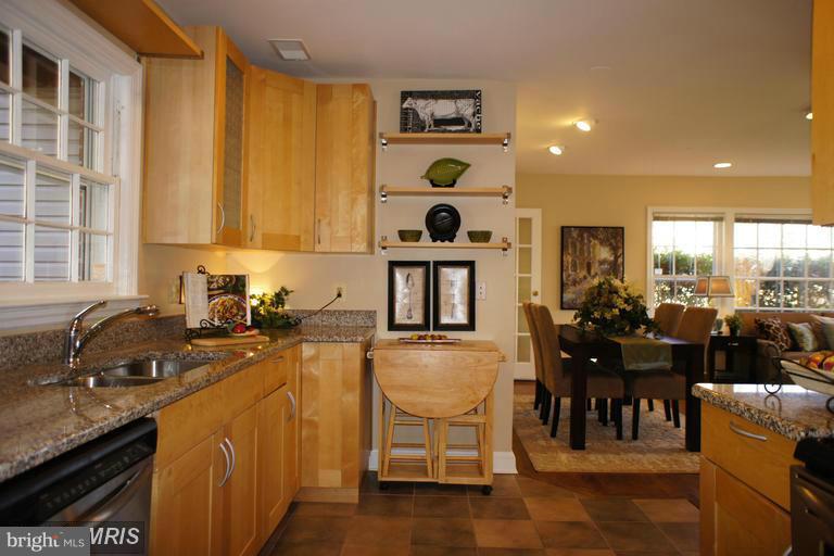 OAKCREST - Residential Lease