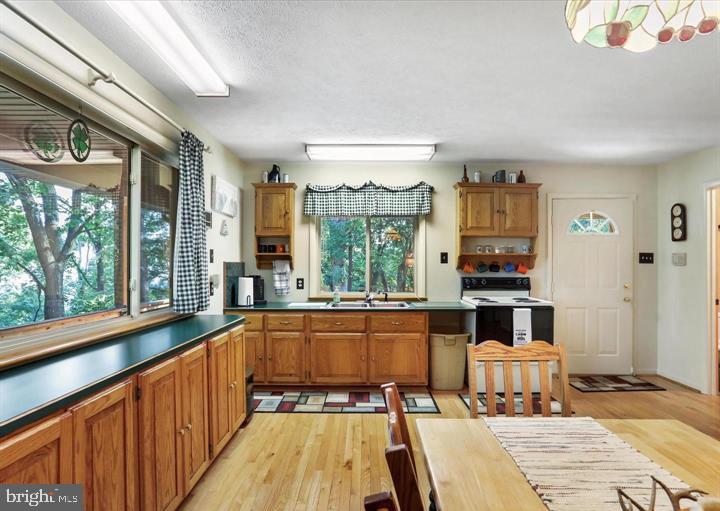 OAKMONT - Residential