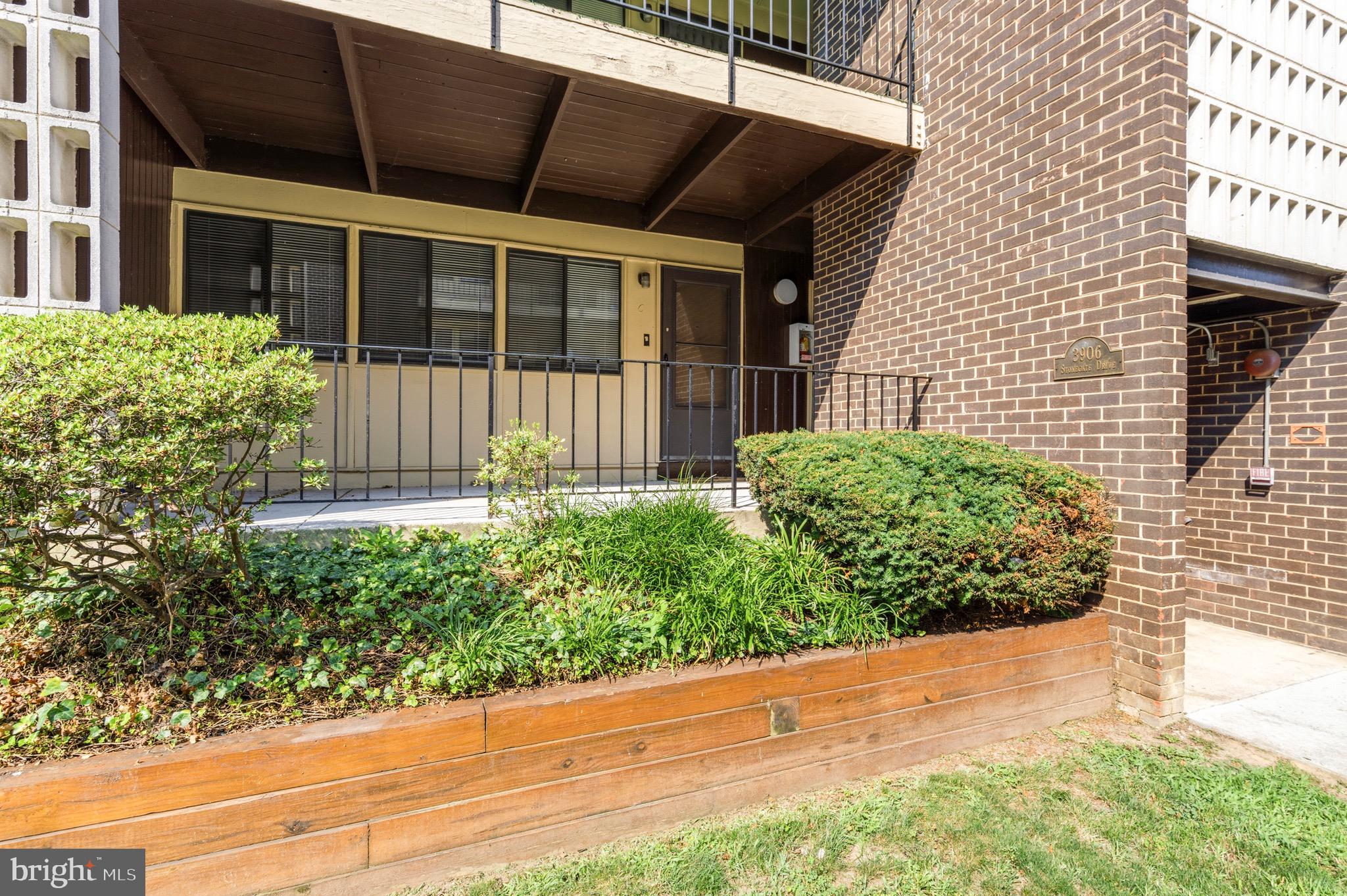 STONEGATE CONDO- PHASE I - Residential