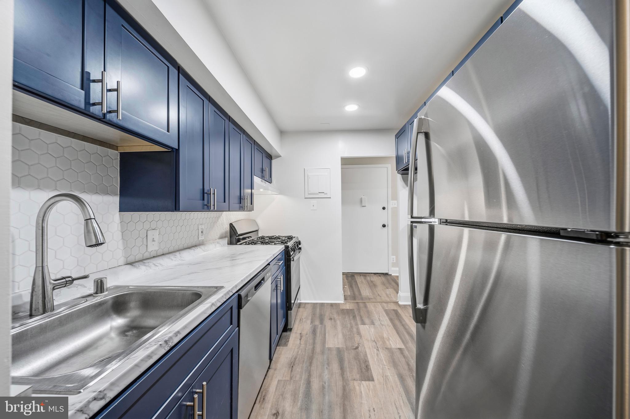 STONEGATE CONDO- PHASE I - Residential