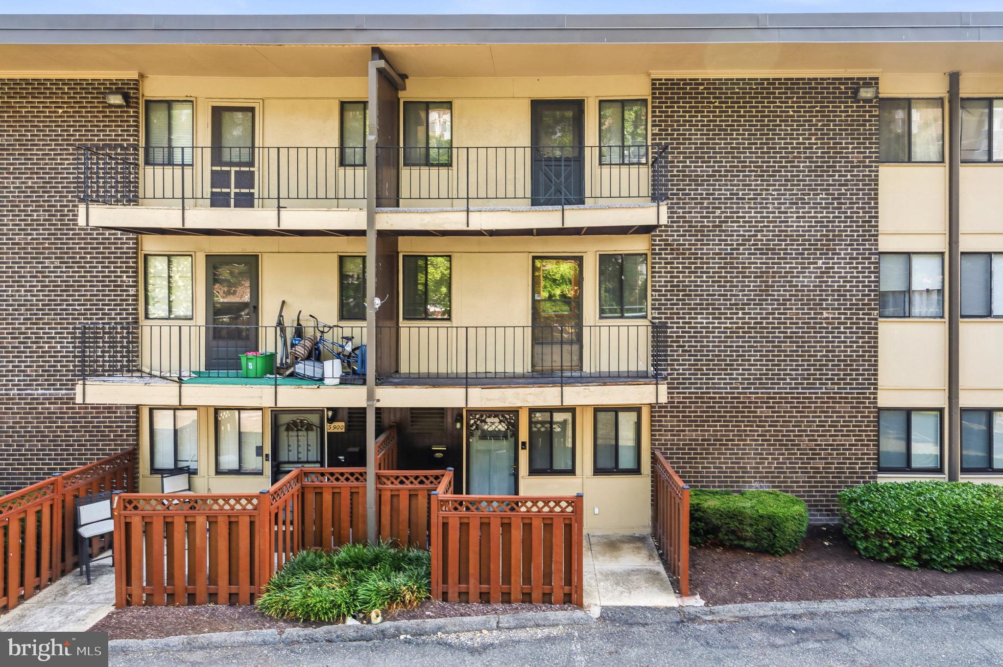 STONEGATE CONDO- PHASE I - Residential