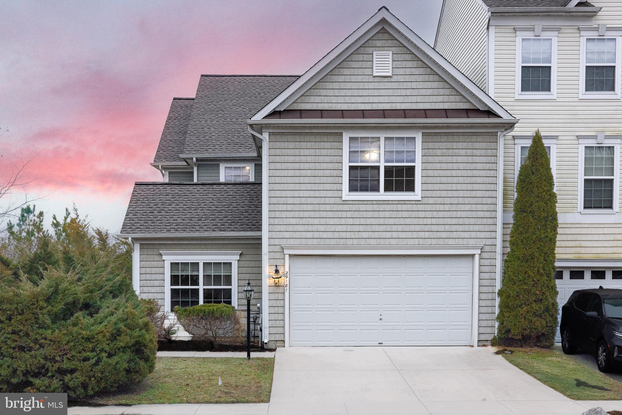 LAKELANDS AT EASTON - Residential