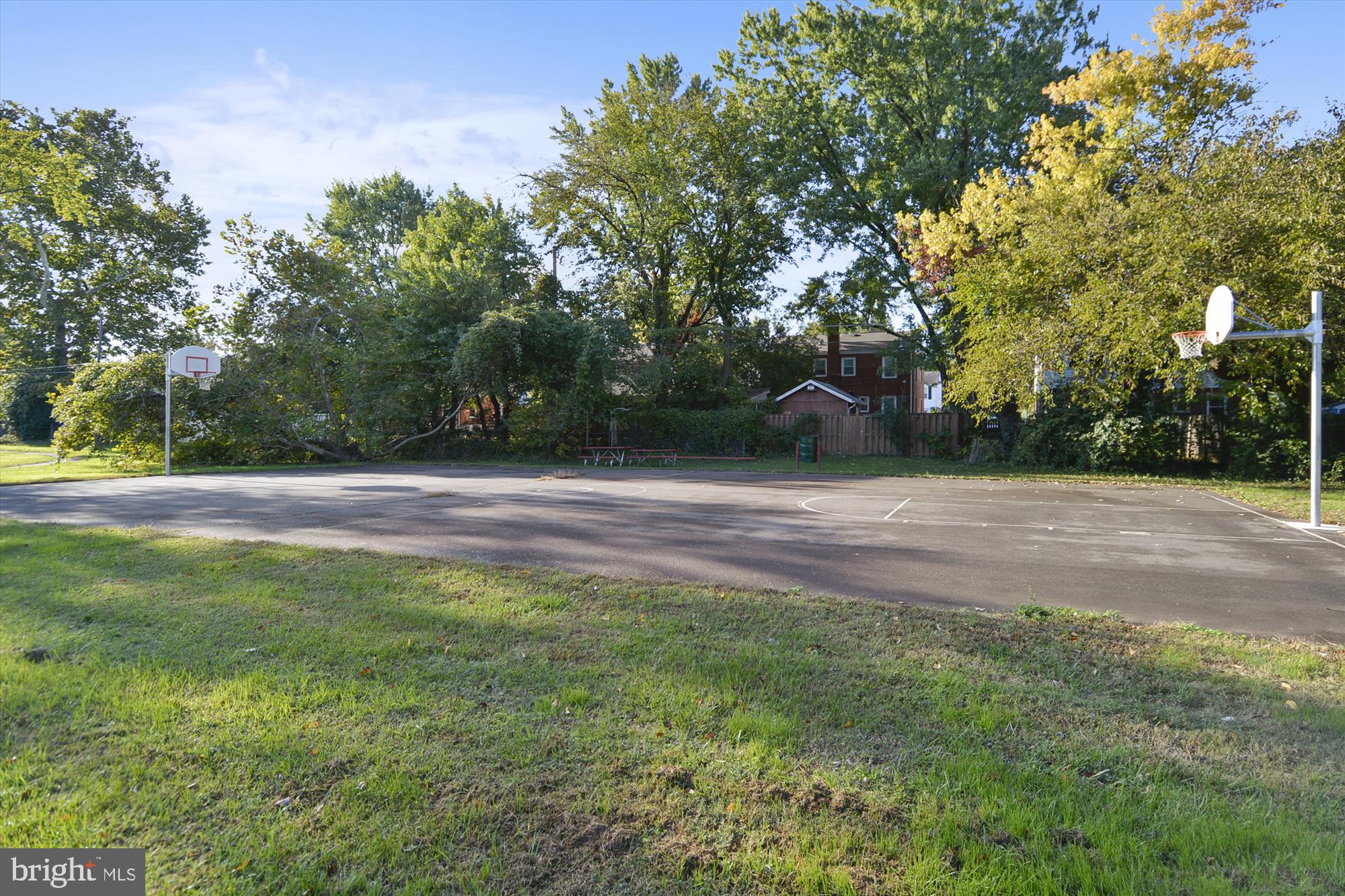 WOODLAWN TERRACE - Residential