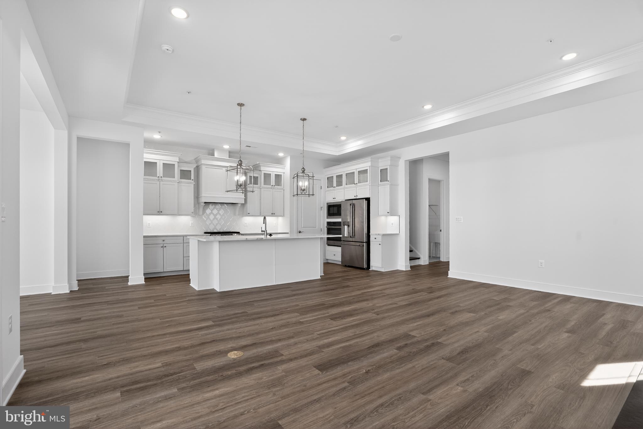FOUR SEASONS AT SCENIC HARBOR - Residential
