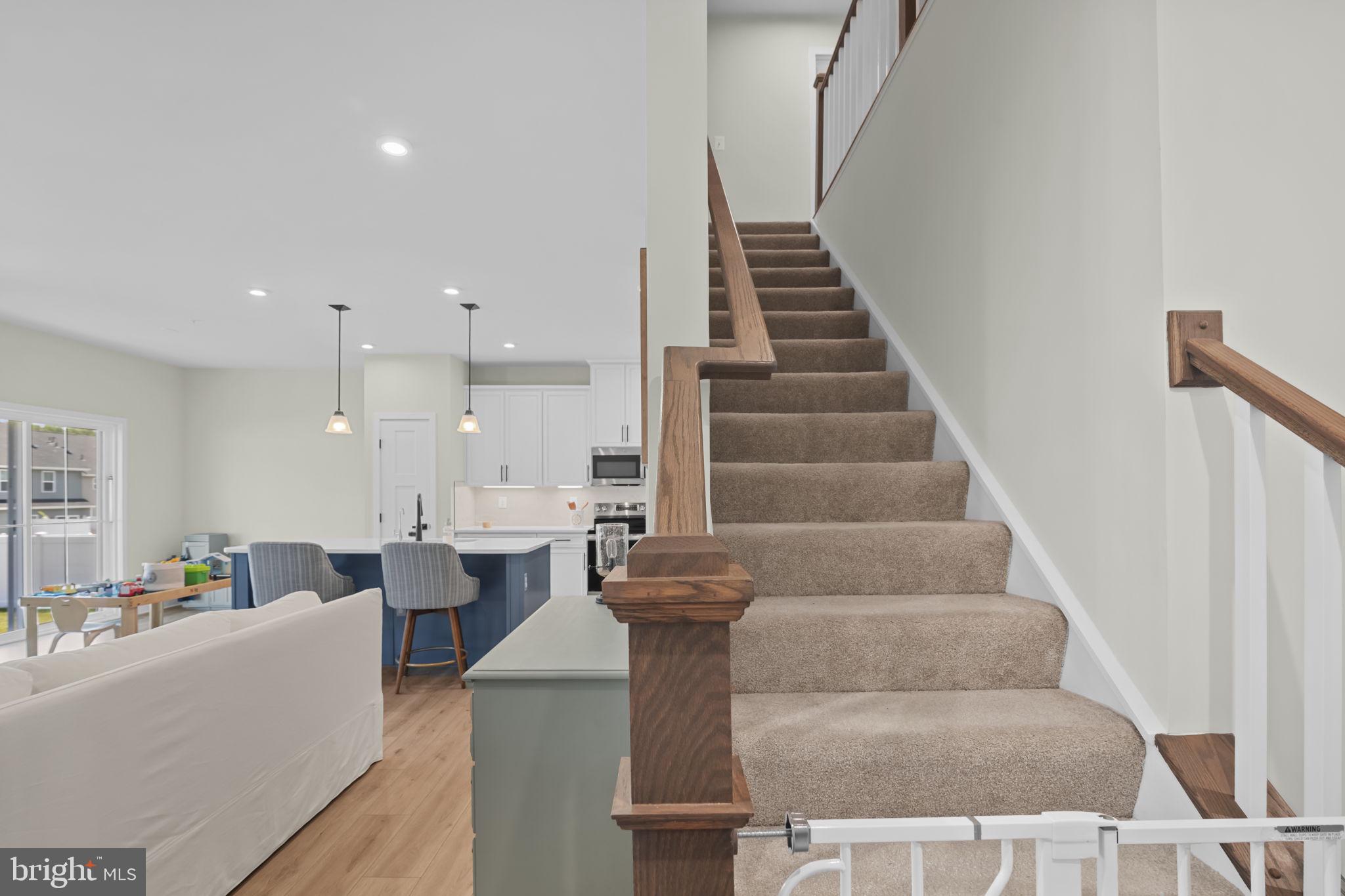 JAMES RUN CARRIAGE HOMES - Residential
