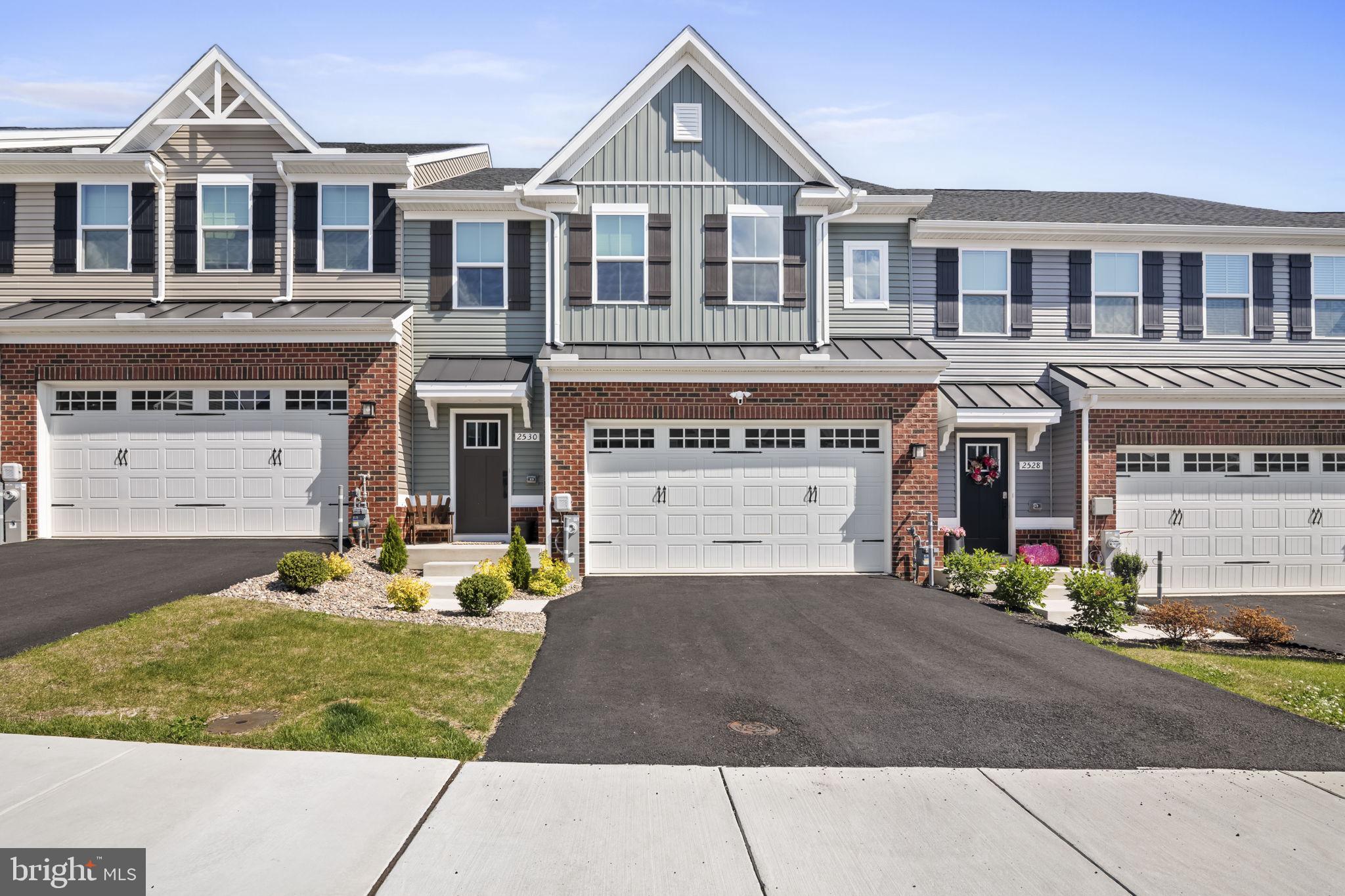 JAMES RUN CARRIAGE HOMES - Residential