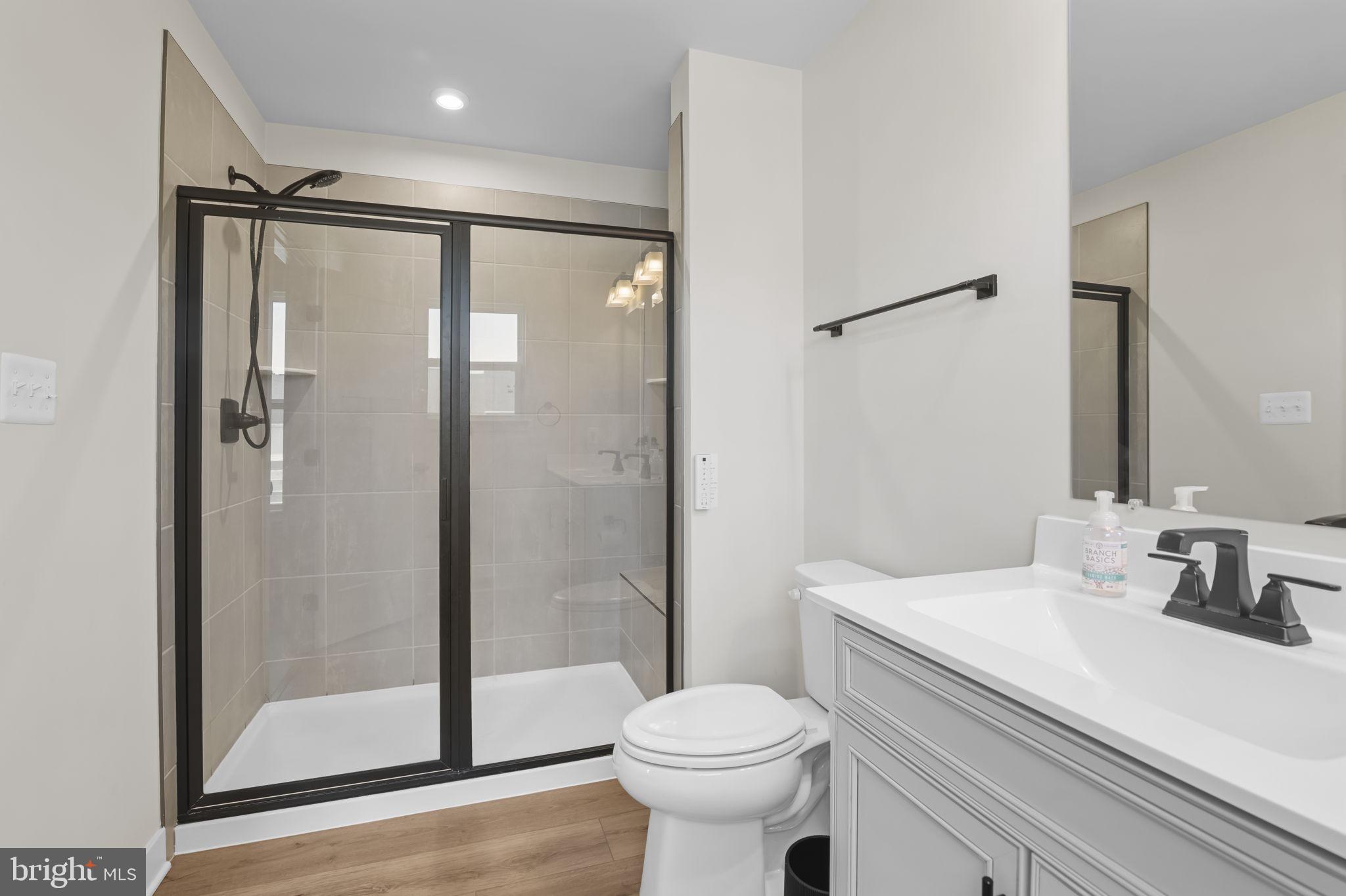 JAMES RUN CARRIAGE HOMES - Residential