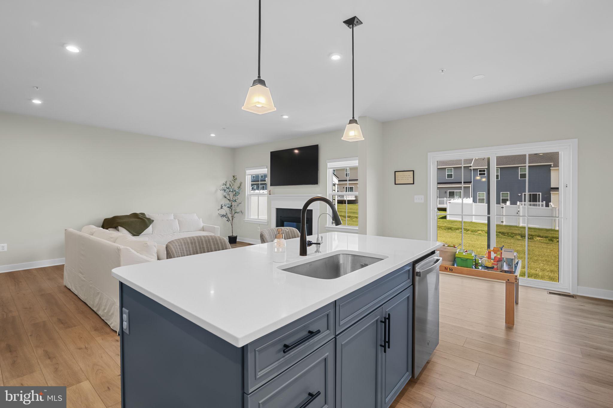 JAMES RUN CARRIAGE HOMES - Residential